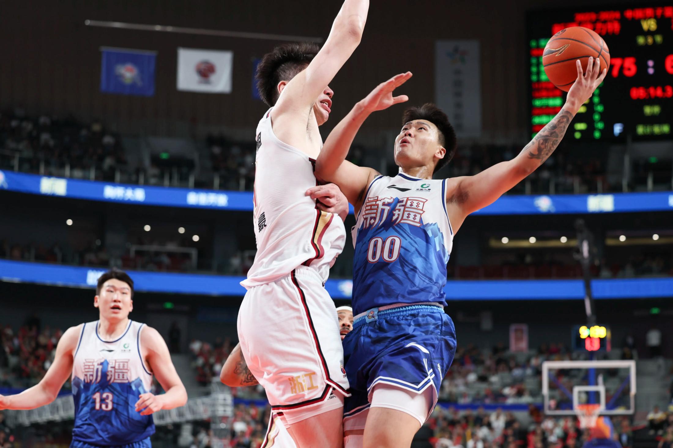 山东队战胜新疆,喜获五连胜 山东队战胜新疆,喜获五连胜