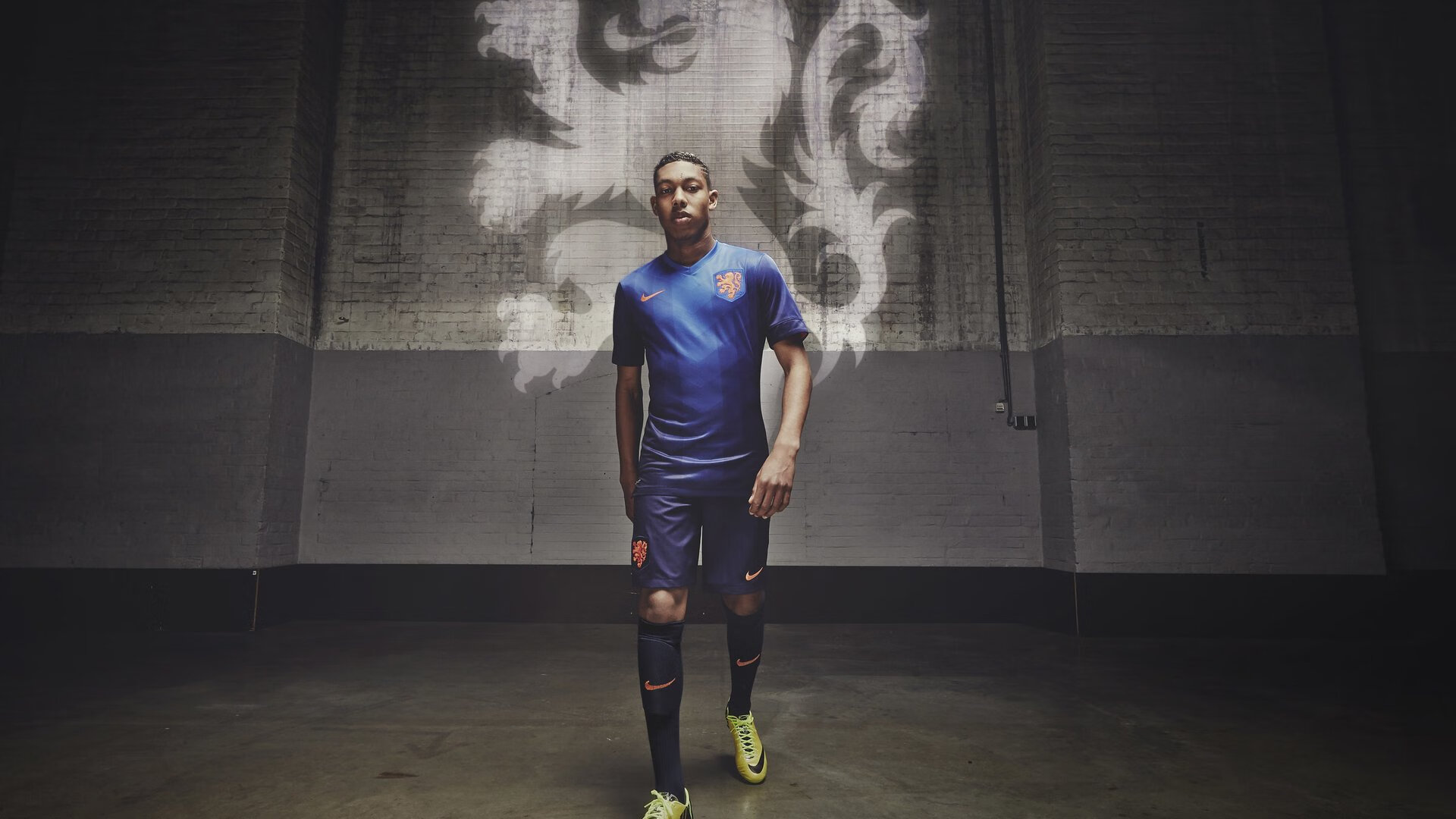 库尔图瓦的叹息之墙，皇马决胜局力压曼联，神级门将改写历史