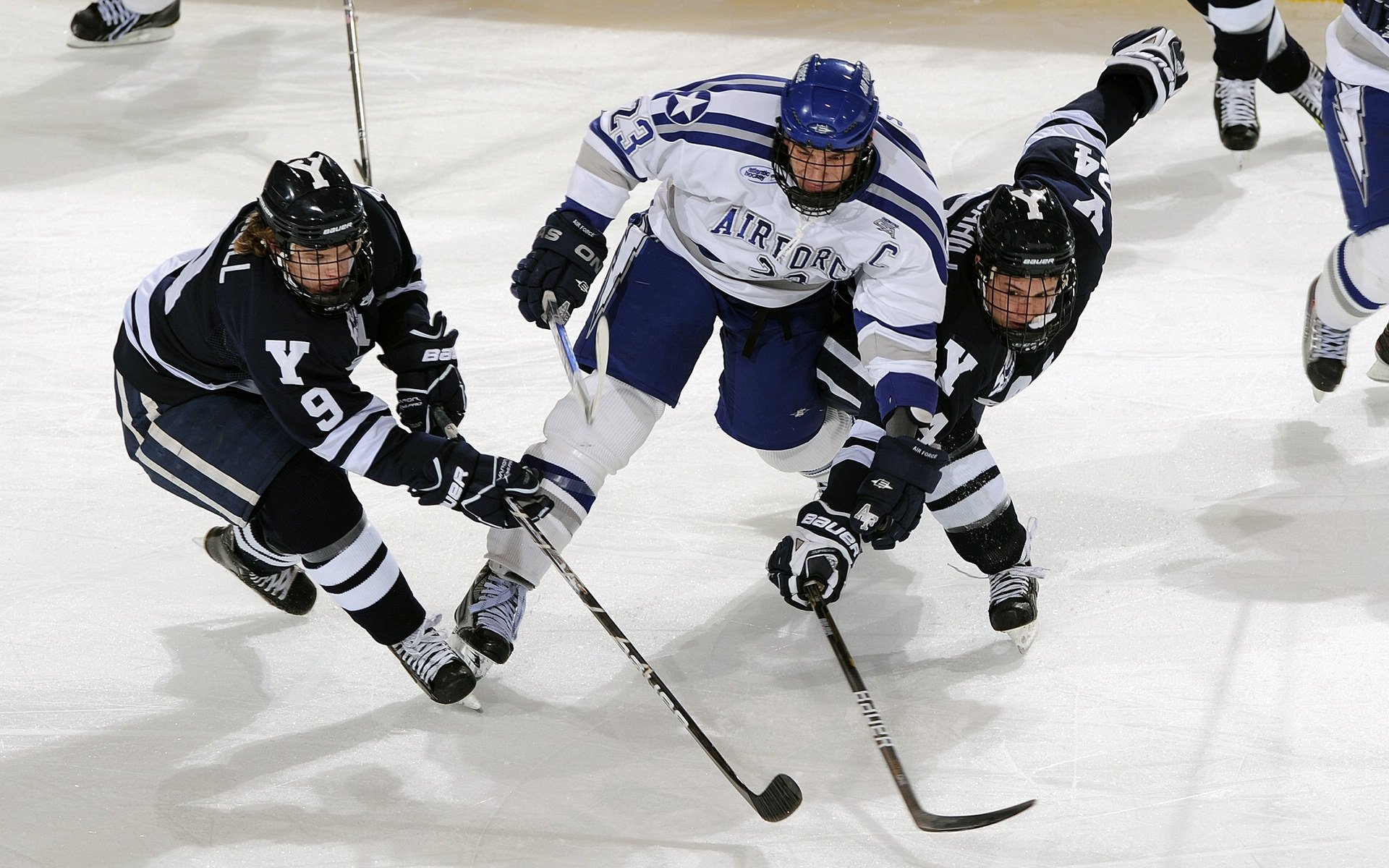 内马尔爆发难挽狂澜，法国补时绝杀玻利维亚演绎绿茵戏剧