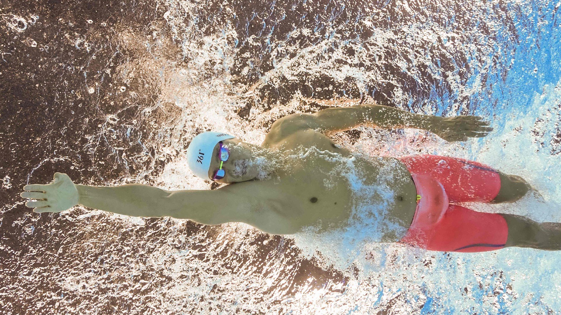 西甲国家德比之夜,塔图姆攻防两端统治